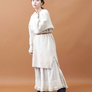 ドットアンドストライプスチャイルドウーマン(Dot&Stripes CHILDWOMAN)の【ドットアンドストライプス】フォックス混あぜＶネックワンピース スリット(ロングワンピース/マキシワンピース)