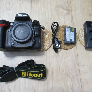 美品　Nikon ﾆｺﾝ　D7000 ﾎﾞﾃﾞｨ　　(デジタル一眼)