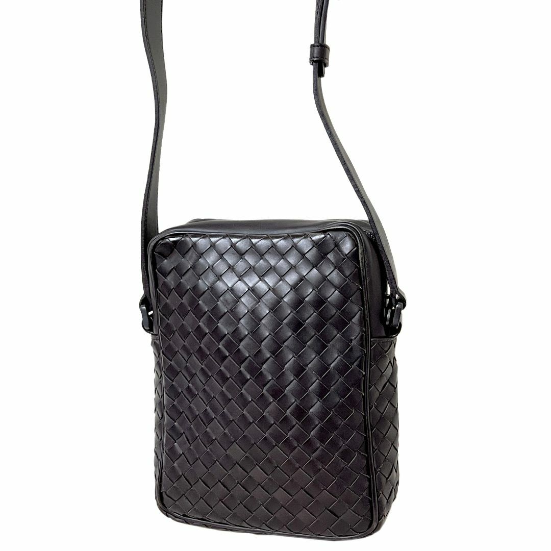 Bottega Veneta(ボッテガヴェネタ)のボッテガヴェネタ　バッグ　イントレチャート　レザー　ミニ　ショルダー　斜め掛け メンズのバッグ(ショルダーバッグ)の商品写真