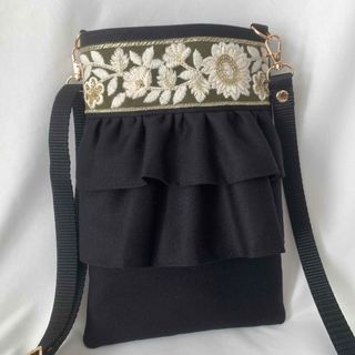 ハンドメイド　ショルダーバッグ　インド刺繍リボン　スマホポシェット　サコッシュ(バッグ)