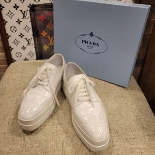 PRADA シャンパンゴールド 厚底 スニーカー