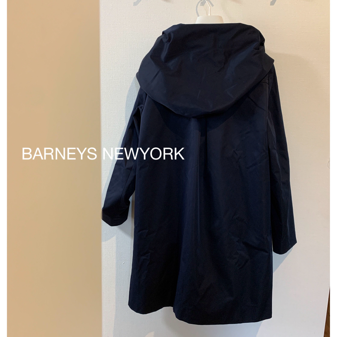 BARNEYS NEW YORK(バーニーズニューヨーク)のバーニーズニューヨーク　ナイロンコート、コルソロッソセーター レディースのジャケット/アウター(ロングコート)の商品写真