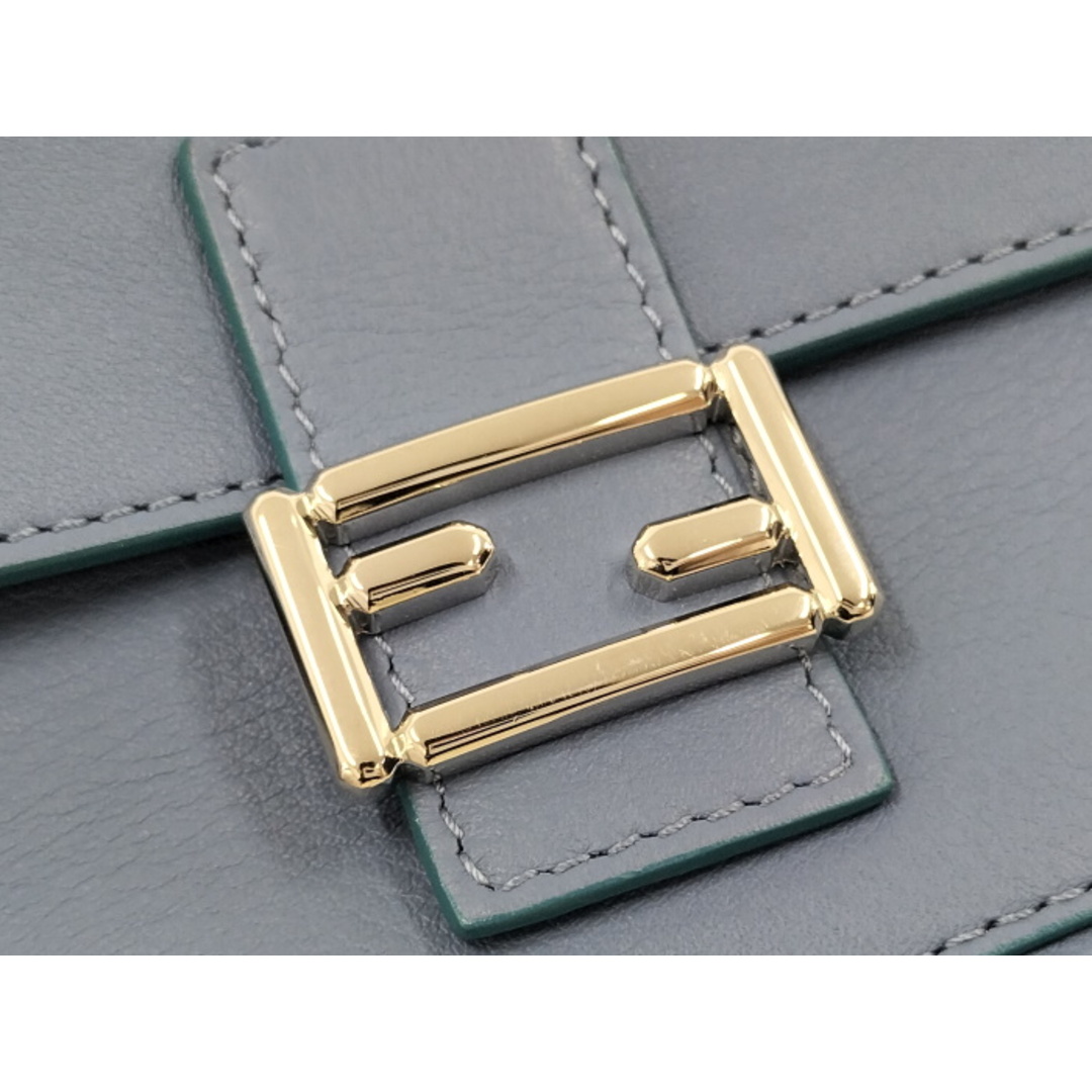FENDI - FENDI ダブルマイクロバケット チェーンショルダー FENDI - FENDI ダブルマイクロバケット チェーンショルダー