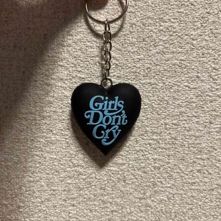 Girls Don't Cry - OTSUMO PLAZA 2023FW KEY CHARM VICKの通販｜ラクマ