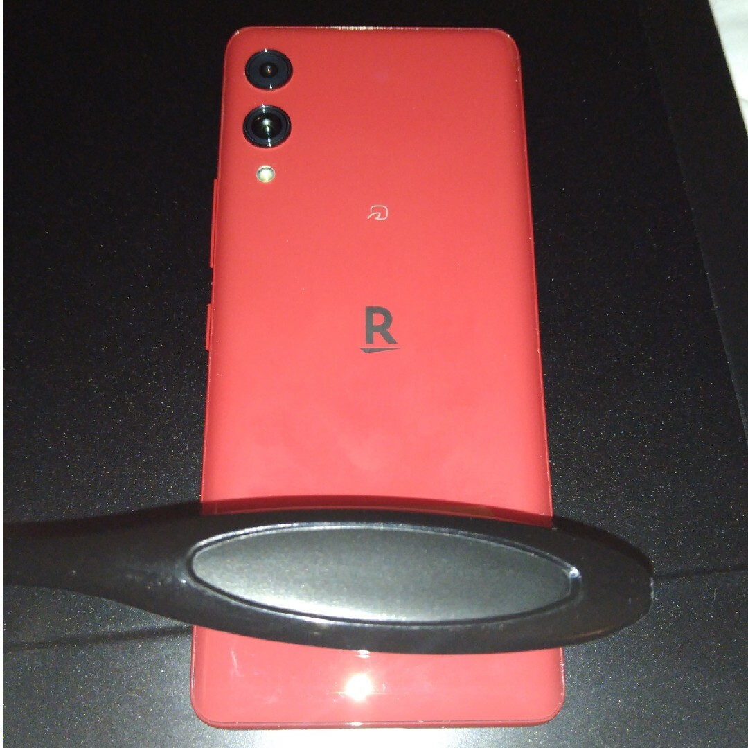 Rakuten(ラクテン)の【中古A】Rakuten Hand 5G Red P780 楽天モバイル　本体 スマホ/家電/カメラのスマートフォン/携帯電話(スマートフォン本体)の商品写真