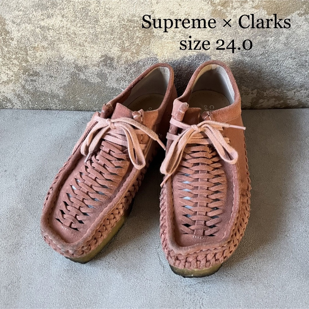 Clarks   Supreme × Clarks シュプリーム クラークス ワラビー ピンク