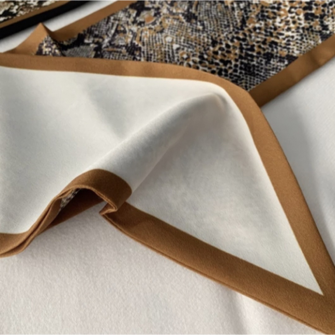 TODAYFUL(トゥデイフル)のPython tie scarf brown No.187 レディースのファッション小物(バンダナ/スカーフ)の商品写真