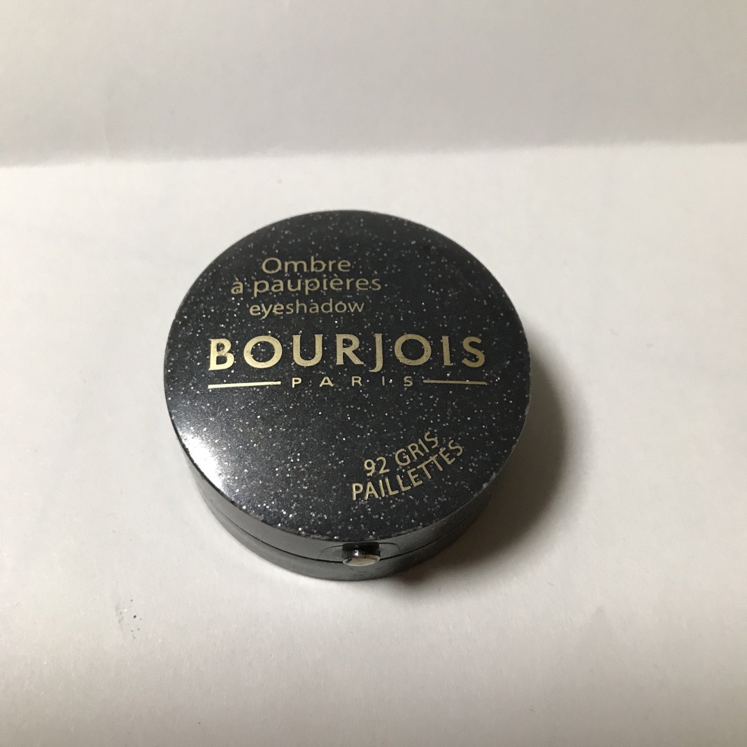 bourjois(ブルジョワ)のブルジョワオンブルポピエール　アイシャドウ コスメ/美容のベースメイク/化粧品(アイシャドウ)の商品写真