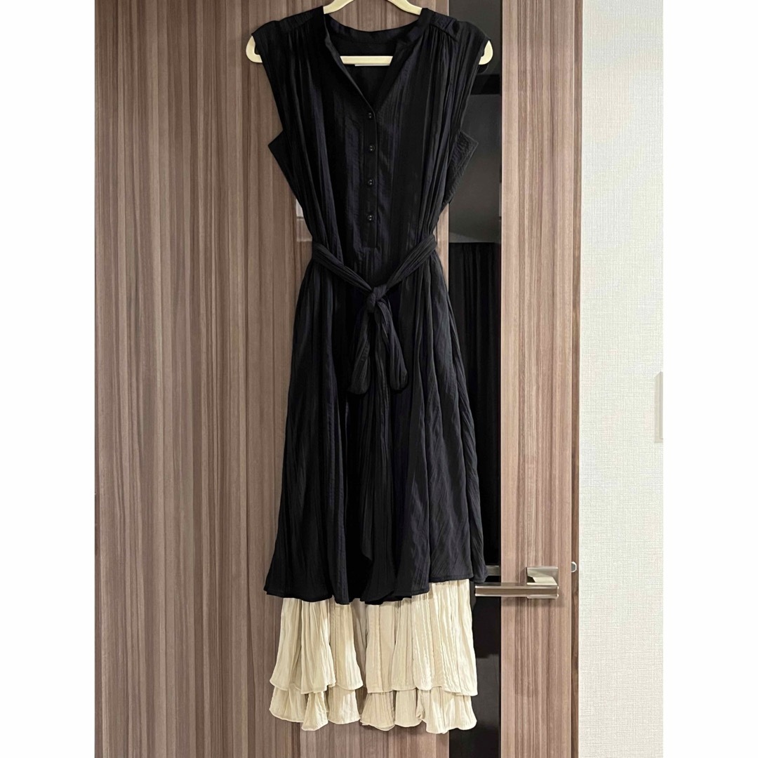 Two-Tone Midsummer Dress | black