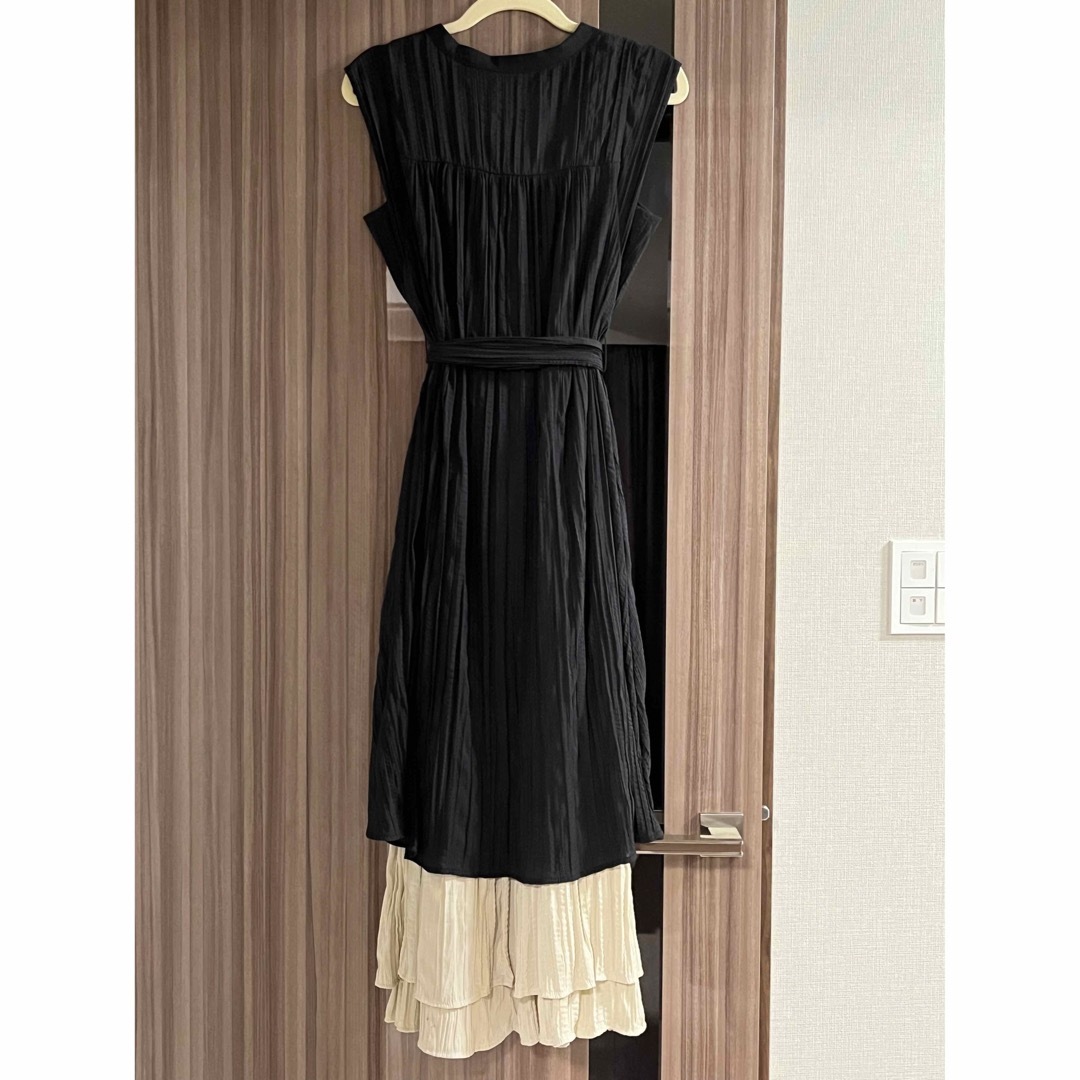 Two-Tone Midsummer Dress | black