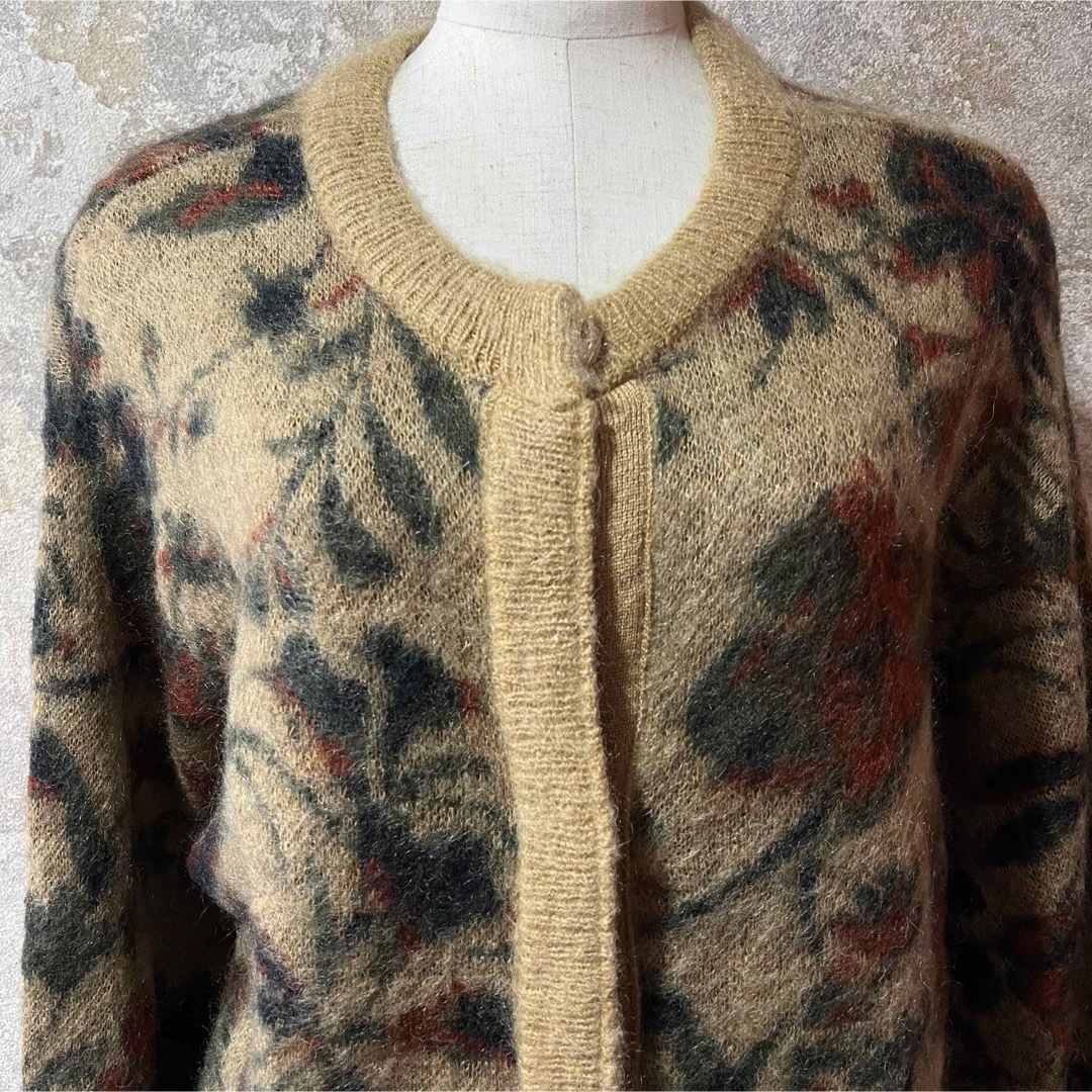 Ameri VINTAGE(アメリヴィンテージ)のAMERI モヘア カーディガン3WAY NOSTALGIC RUG KNIT レディースのトップス(カーディガン)の商品写真