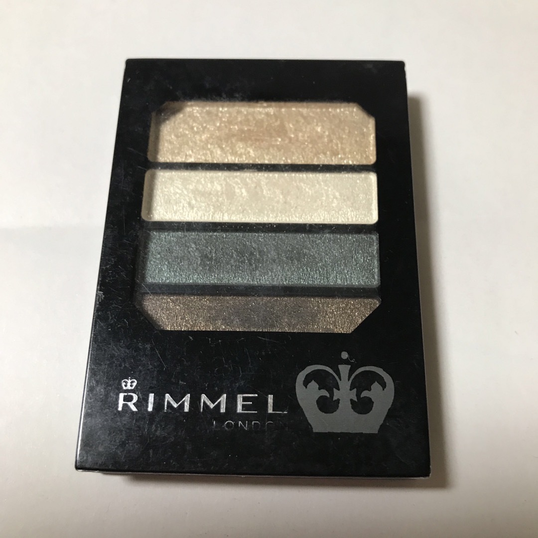 RIMMEL(リンメル)のリンメル　カラーラッシュ　スパークリンググラデーション　アイズ　003 コスメ/美容のベースメイク/化粧品(アイシャドウ)の商品写真
