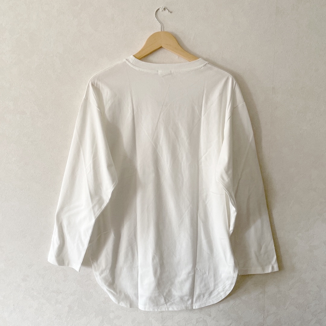 GU(ジーユー)のGU レディース ラウンドヘム ロングスリーブT(長袖) XLサイズ レディースのトップス(Tシャツ(長袖/七分))の商品写真