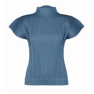 PLEATS PLEASE ISSEY MIYAKE - PLEATS PLEASE トップス 4の通販 by ぢ ...