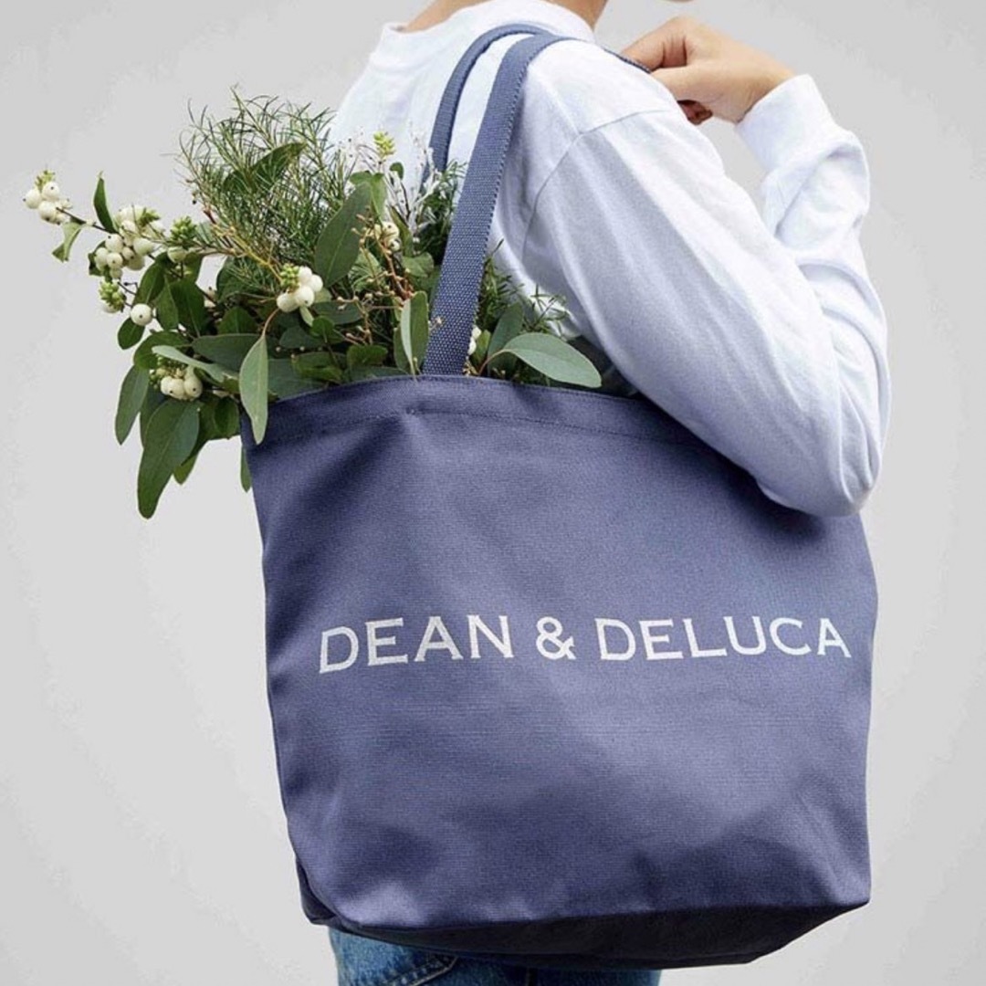 DEAN & DELUCA(ディーンアンドデルーカ)のDEAN&DELUCA チャリティートートバッグ ブルーグレー  Lサイズ  エンタメ/ホビーのコレクション(その他)の商品写真