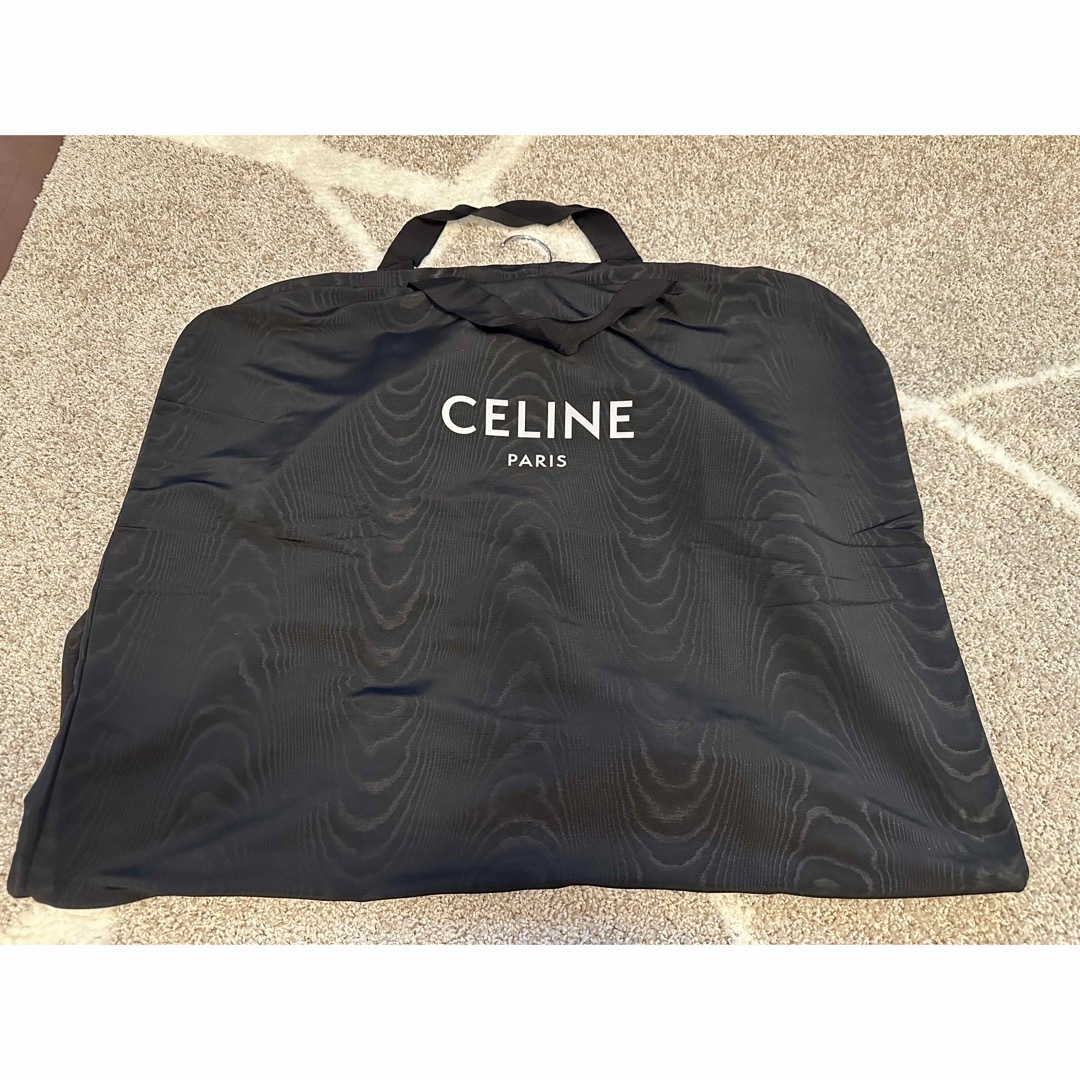 celine(セリーヌ)のCELINE ジャケットカバー ハンガー付き インテリア/住まい/日用品の収納家具(押し入れ収納/ハンガー)の商品写真