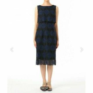 極美品✨ グレースコンチネンタル ラメフラワーレースワンピース 36 紺 上品