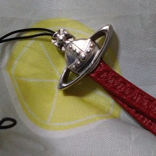 Vivienne Westwood(ストラップ/イヤホンジャック)のフリマ Vivienne Westwood(ストラップ/イヤホンジャック)のフリマ