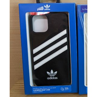 アディダス(adidas)のFunda Para iPhone 11 Pro Max Negro Mode…(iPhoneケース)