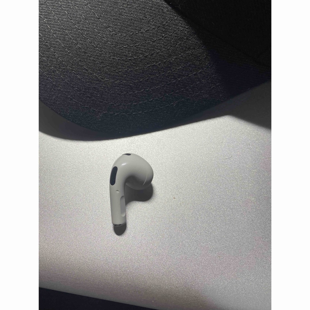 Apple AirPods 第３世代　右側　右耳　右