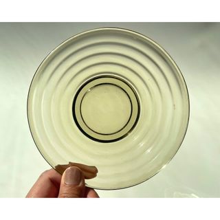 イッタラ(iittala)のアイノ・アアルト/ KARHUL  ボルゲブリック プレート　スモーク③(置物)