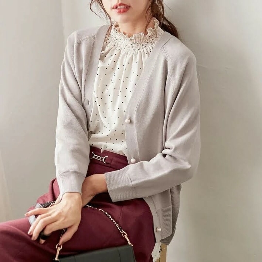 新品未使用　Pearl botton Vneck Cardigan