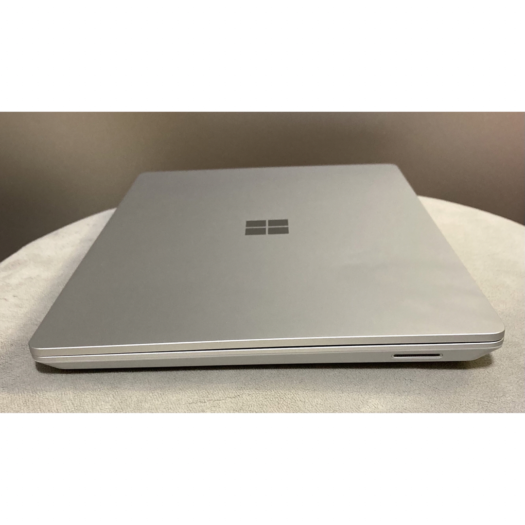 Surface laptop Go  i5-1035G1 8GB 128GB