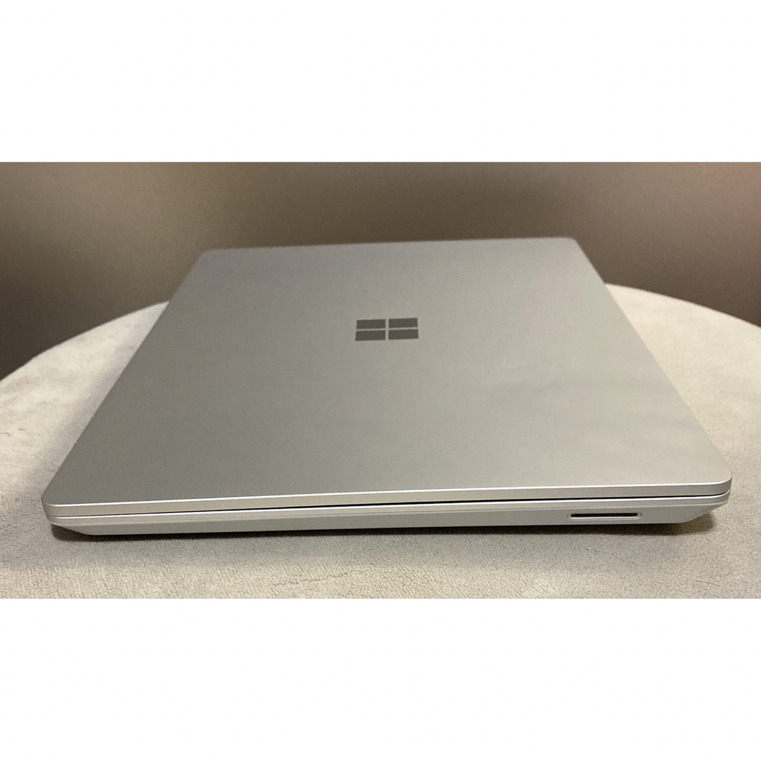 Microsoft(マイクロソフト)のSurface laptop Go  i5-1035G1 8GB 128GB スマホ/家電/カメラのPC/タブレット(ノートPC)の商品写真