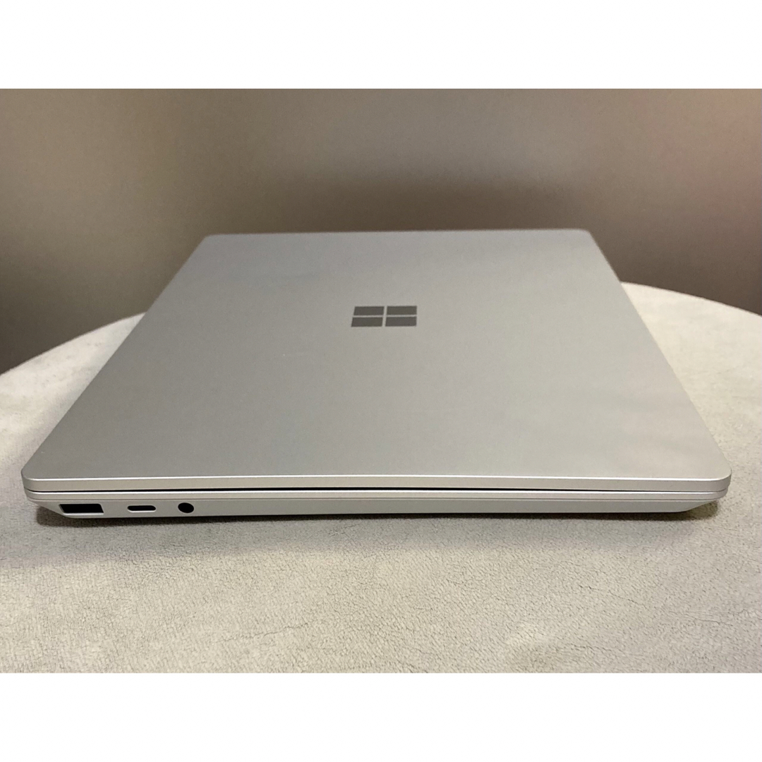 Microsoft(マイクロソフト)のSurface laptop Go  i5-1035G1 8GB 128GB スマホ/家電/カメラのPC/タブレット(ノートPC)の商品写真