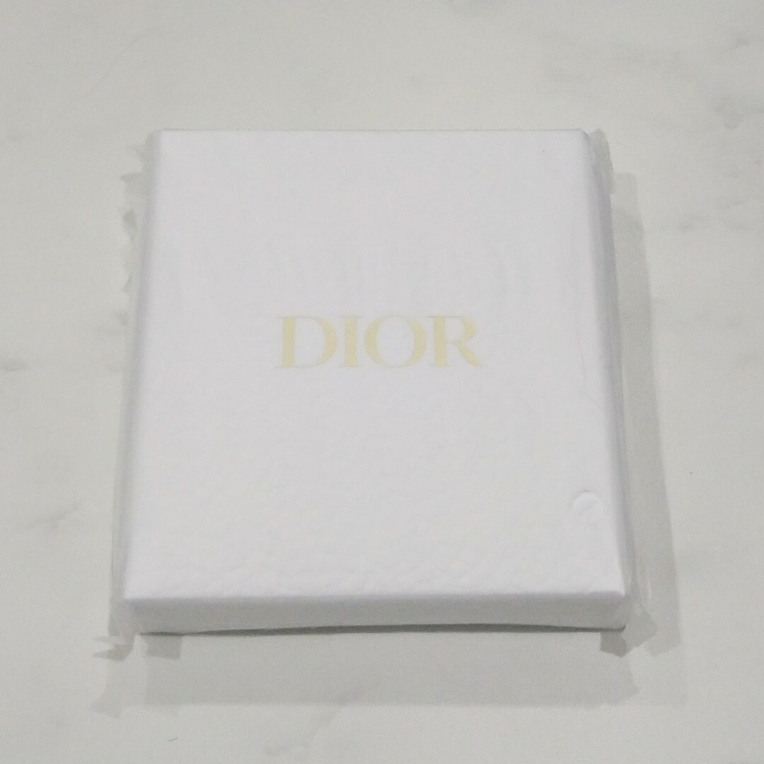 Christian Dior　香水　ソープ　ピンバッジ　ネームタグ　セット 3