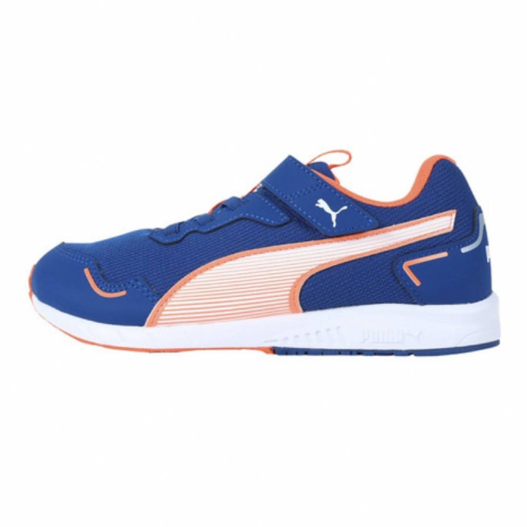 PUMA(プーマ)の新品未使用　プーマ　子供靴21㎝　運動靴 キッズ/ベビー/マタニティのキッズ靴/シューズ(15cm~)(スニーカー)の商品写真