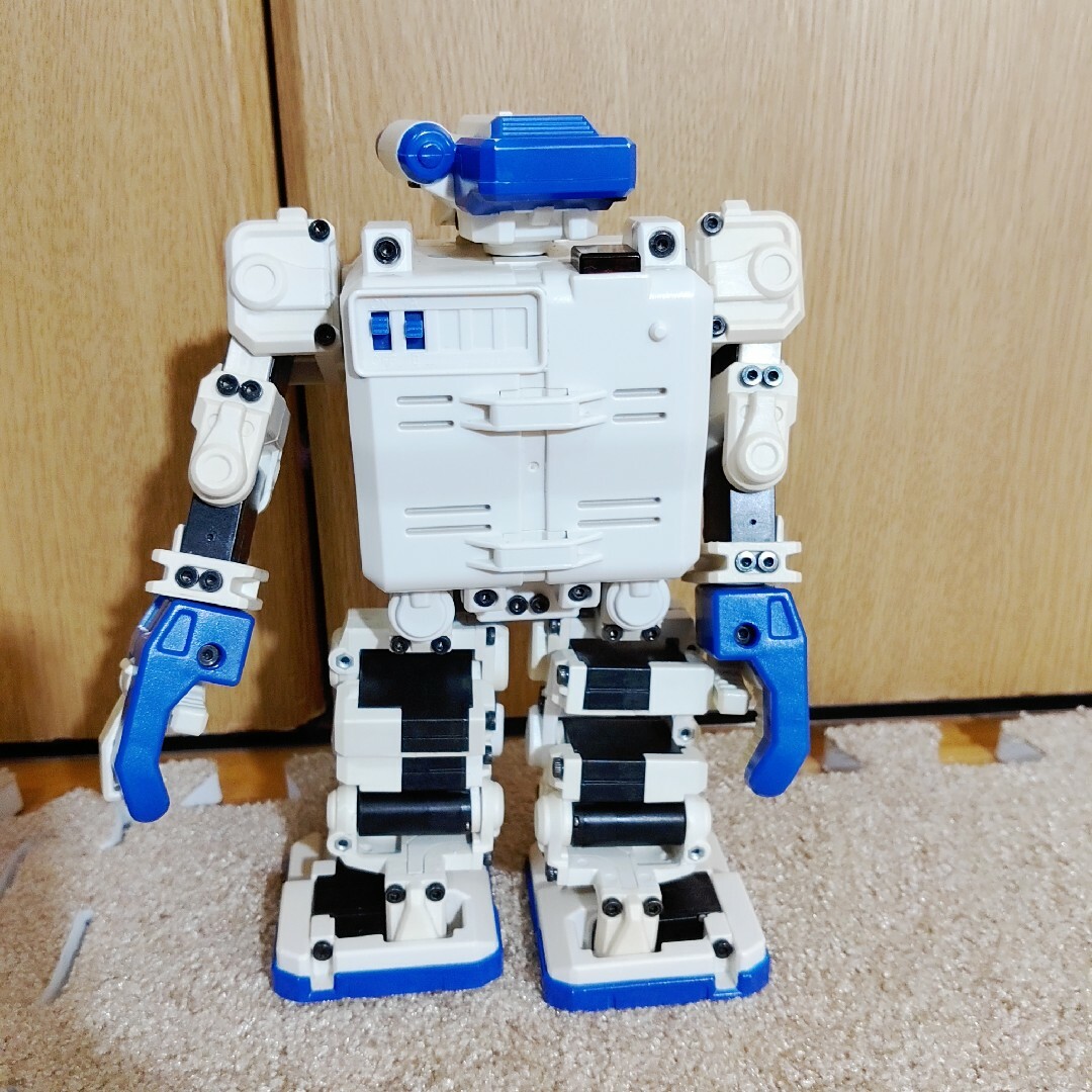 タカラトミー i-SOBOT Omnibot 17 二足歩行 レア