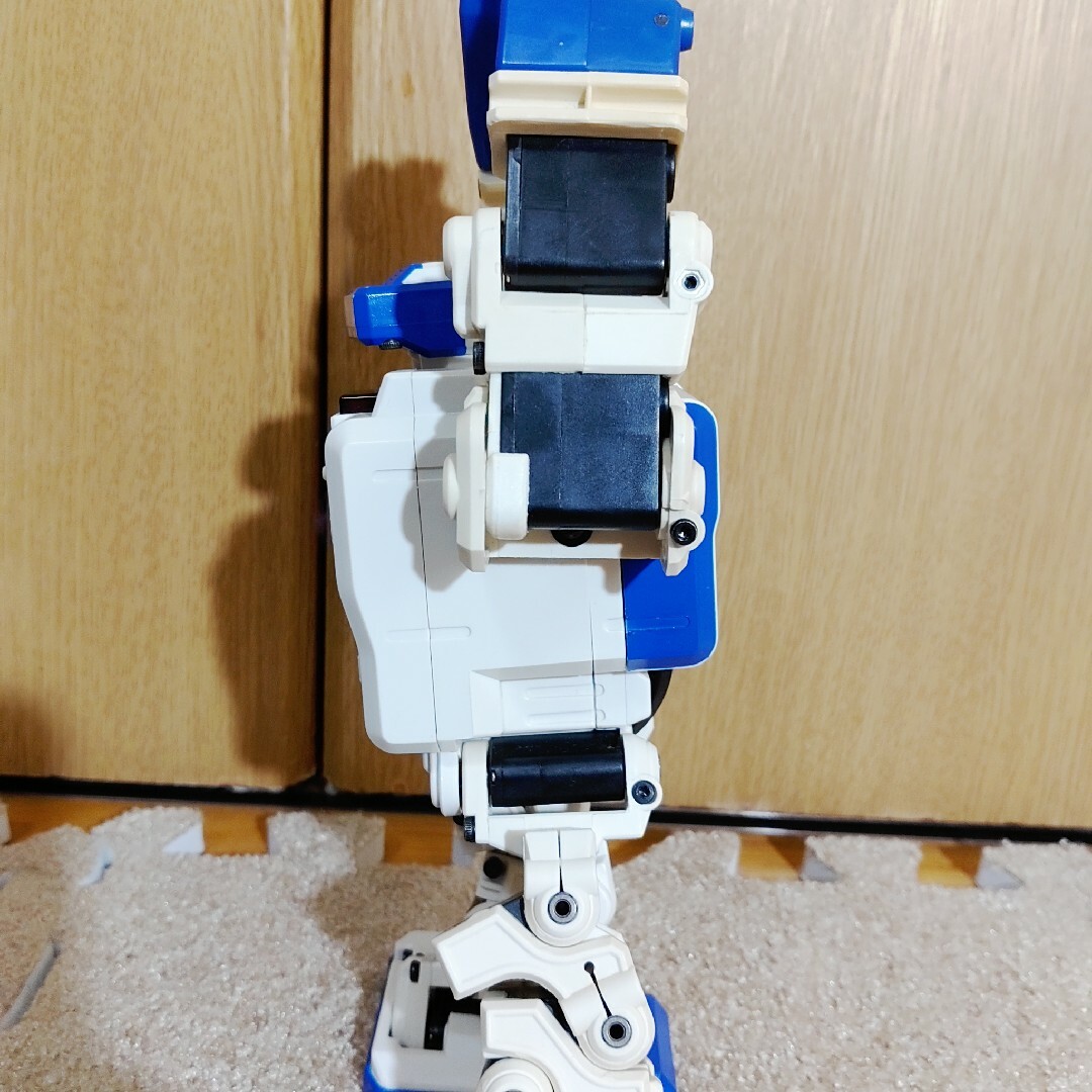 タカラトミー i-SOBOT Omnibot 17 二足歩行 レア