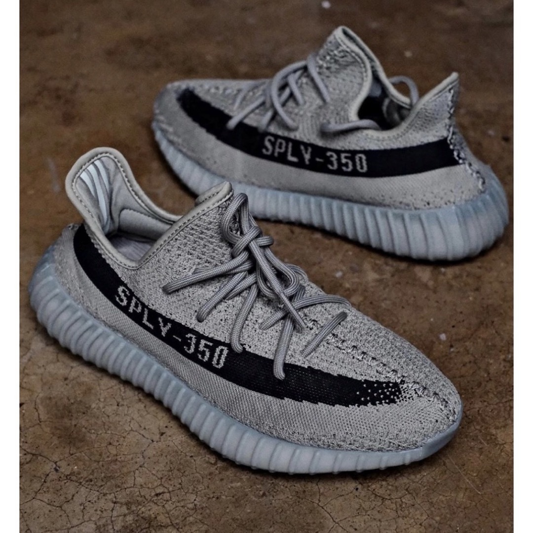 adidas　YEEZY BOOST 350 V2 GRANITE BLACK