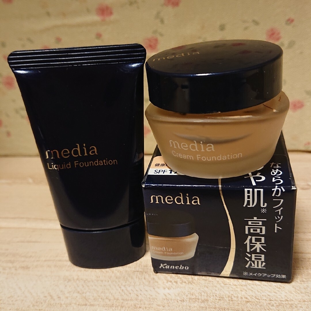 media（kanebo）(メディア)のmedia  クリームファンデーション&リキッドファンデーション コスメ/美容のベースメイク/化粧品(ファンデーション)の商品写真