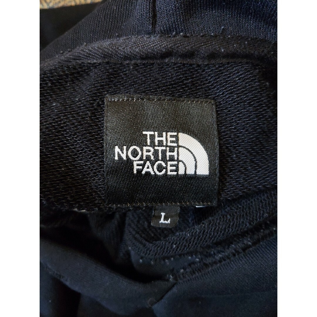 THE NORTH FACE(ザノースフェイス)のTHE NORTH FACE スクエアロゴフーディ Lサイズ メンズのトップス(スウェット)の商品写真