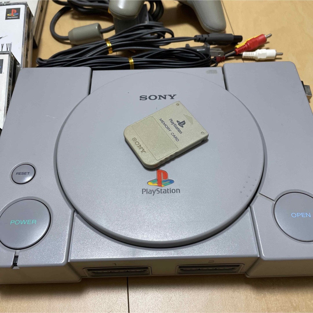 PlayStation - PS本体（SCPH-5500）とソフト8本セットの通販 by