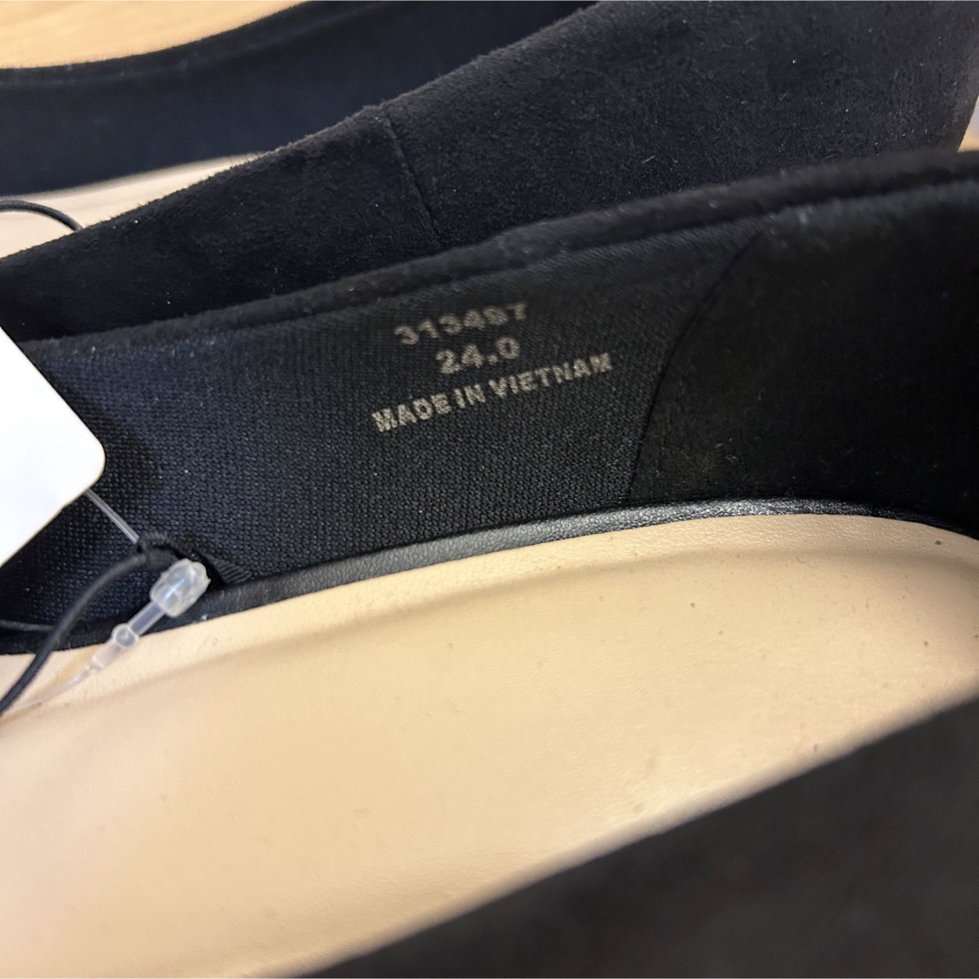 GU(ジーユー)の【新品】GU  マシュマロポインテッドパンプス　ブラック　24.0cm レディースの靴/シューズ(ハイヒール/パンプス)の商品写真