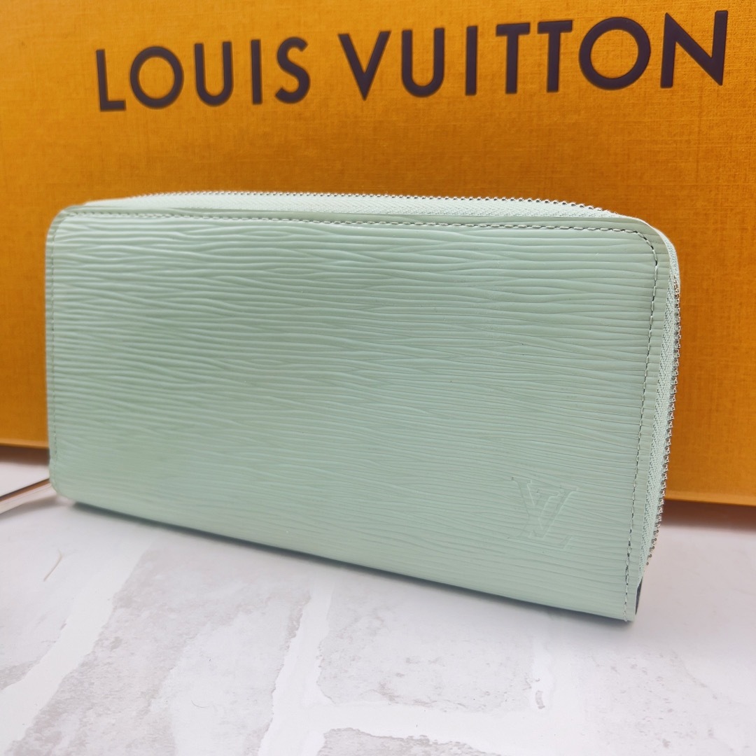 LOUIS VUITTON(ルイヴィトン)の✨美品　ルイヴィトンエピ　エレクトリックジッピーウォシュレット レディースのファッション小物(財布)の商品写真