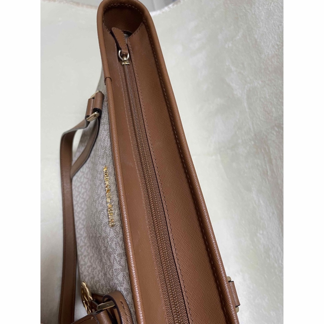 【美品】A4収納可 MICHAEL CORSトートバッグ 総柄