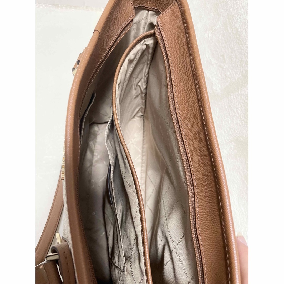 【美品】A4収納可 MICHAEL CORSトートバッグ 総柄