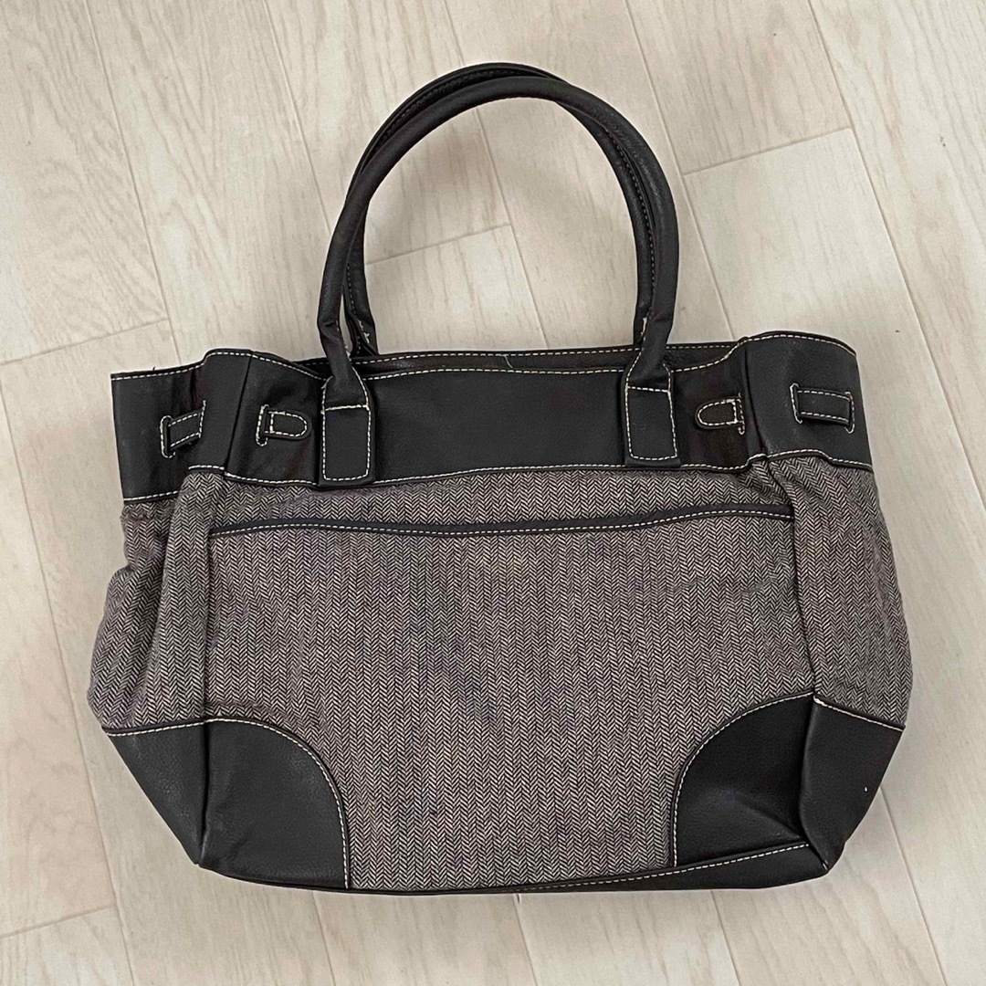 ハンドバッグ トートバッグ 布とPU PVC バックル ダークブラウン 美品 レディースのバッグ(トートバッグ)の商品写真