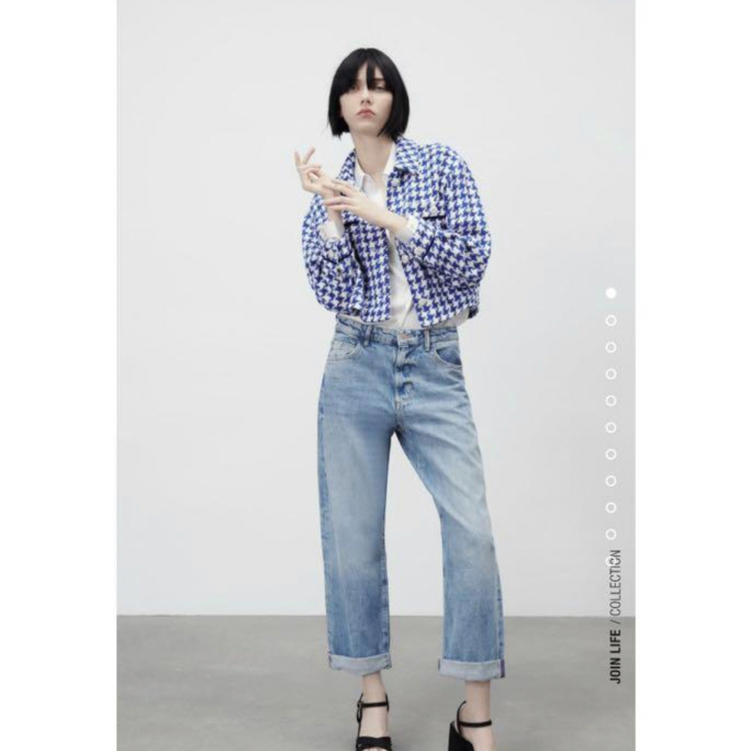 ZARA(ザラ)のZARA ラインストーンディテールテスクチャー　Ｓ レディースのジャケット/アウター(ブルゾン)の商品写真