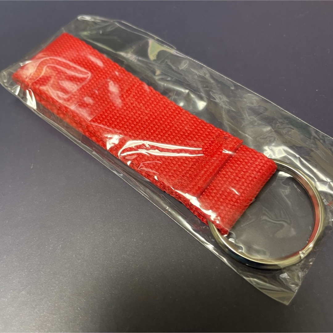 Supreme(シュプリーム)のSupreme Webbing Keychain Redシュプリームキーホルダー メンズのファッション小物(キーホルダー)の商品写真