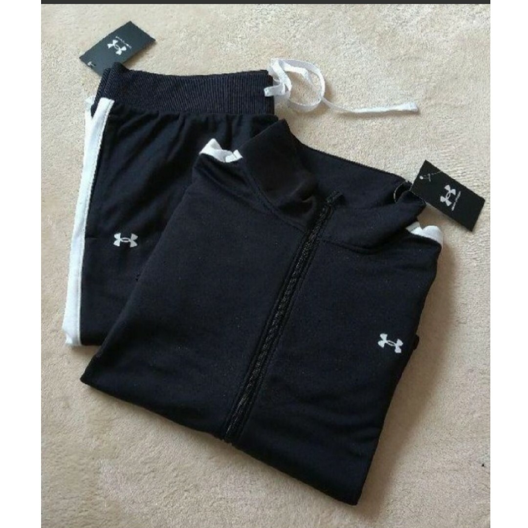 UNDER ARMOUR(アンダーアーマー)の新品！アンダーアーマー  XL ジャージ 上下セット レディースのレディース その他(セット/コーデ)の商品写真