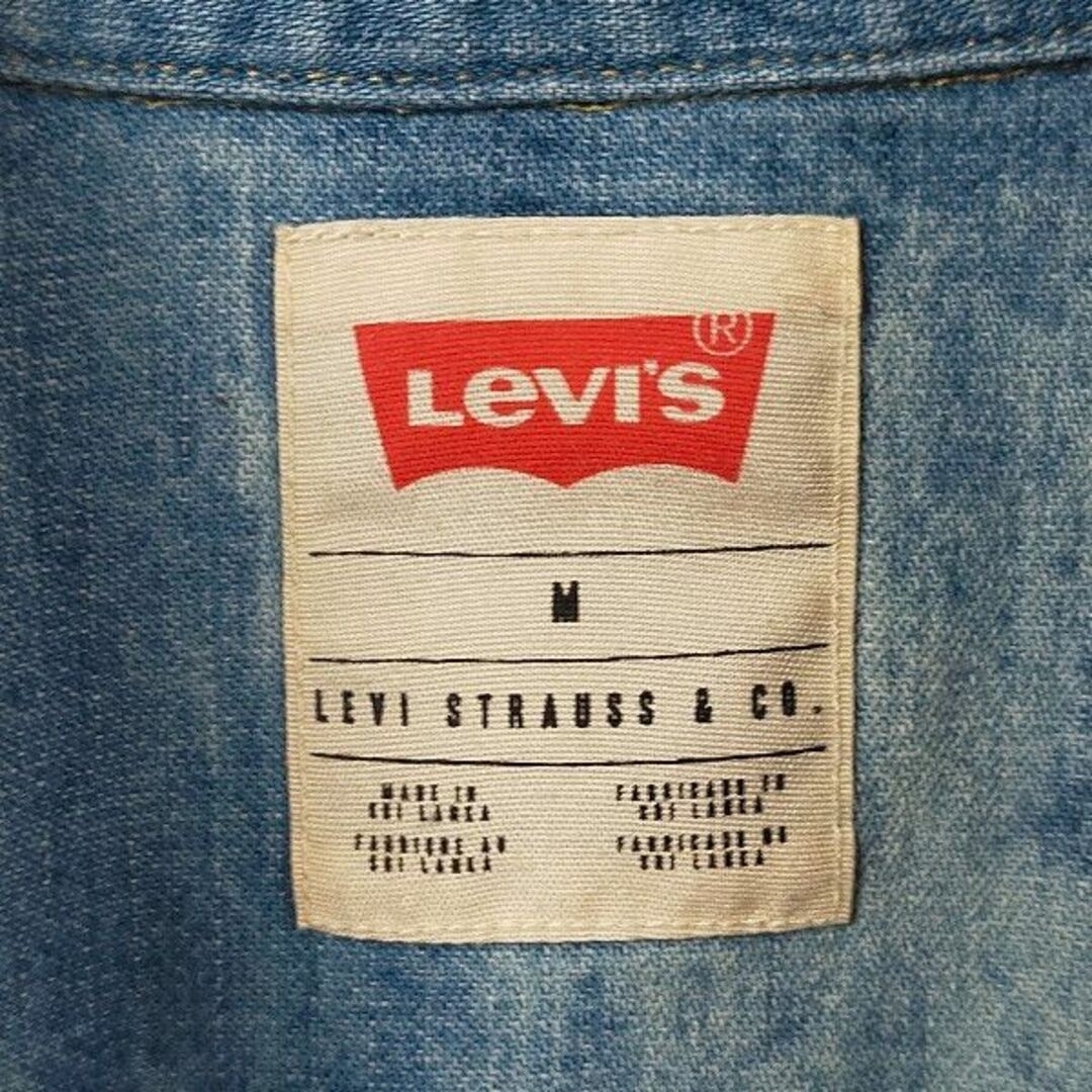 Levi's(リーバイス)のリーバイス　デニム柄　長袖シャツ　インディゴ　ジーンズ　刺繍タグ　無地　アメカジ メンズのトップス(シャツ)の商品写真