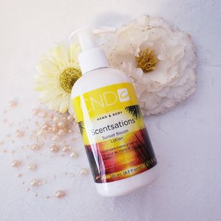 シーエヌディー(CND)のセンセーション ハンド＆ボディローション 245ml(ハンドクリーム)