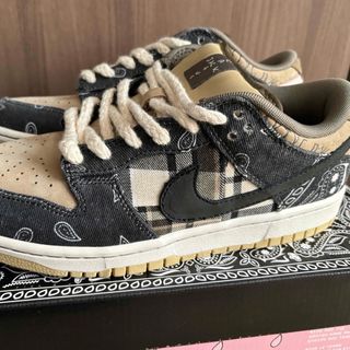 NIKE - NIKE AIR FORCE1 ナイキ エアフォース1 ファーストユーズ 275の ... トラビススコット×NIKE SB ダンク 27.5