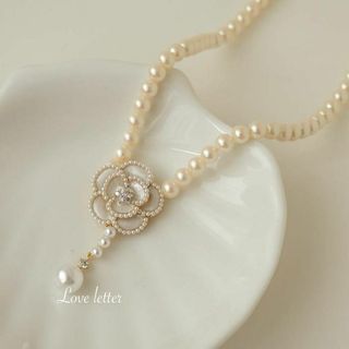 No.328A アンティークローズパールビジューネックレス 白 韓国 薔薇 上品(ネックレス)