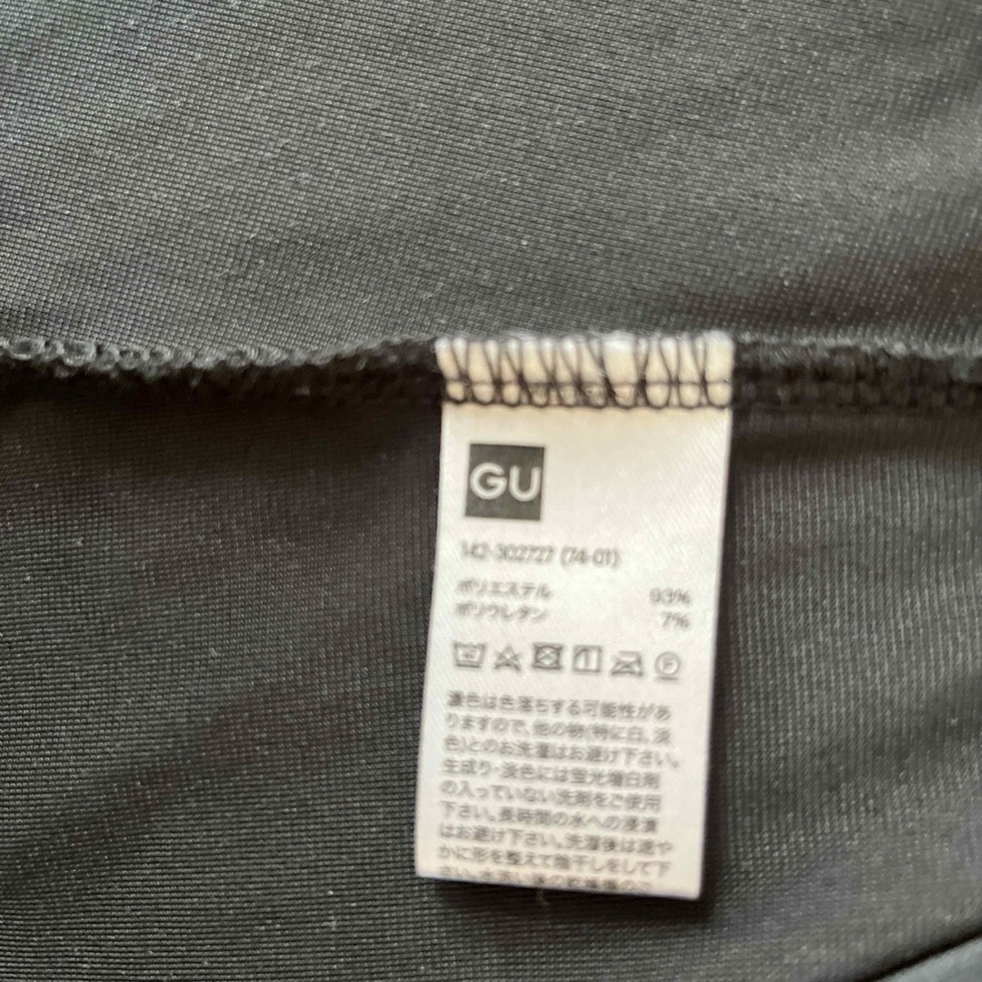 GU(ジーユー)の140 黒ベロア調ワンピース キッズ/ベビー/マタニティのキッズ服女の子用(90cm~)(ワンピース)の商品写真